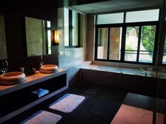 -海南清水湾莱佛士酒店