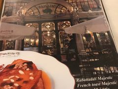 -Majestic Café