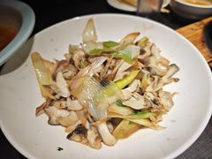 -五谷丰登农家院·地道胶东菜·海鲜烧烤(威海店)