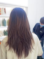 -苏豪美发S A L O N烫发染发