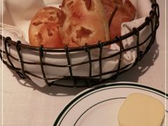 -Wolfgang’s Steakhouse 沃夫冈牛排馆(上海白玉兰广场店)