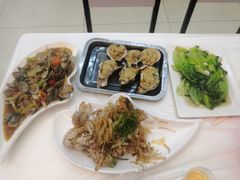 -覃记海鲜美食餐厅