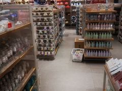 -名创优品(山东青岛华润万象城店)