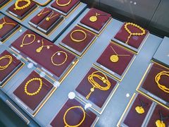-百联奥特莱斯广场(武汉盘龙店)