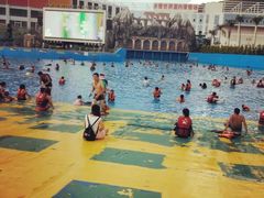 -荔波冰雪水世界主题乐园