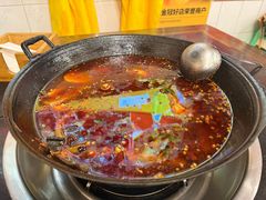 -鸿顺老铁锅美蛙鱼府(解放碑店)