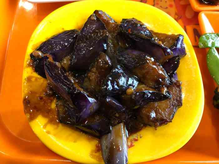 餐厅简介米说中式快餐位于绍兴市越城区袍讲世纪街楼是一家经济时尚的