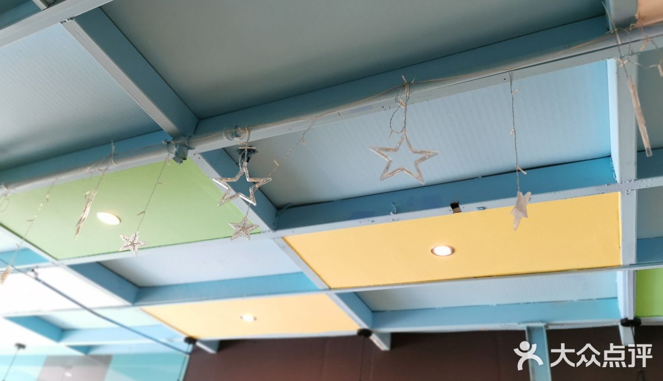 店员介绍说他们家的用料很多都是来自老板的乡下