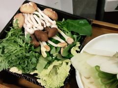 -小天鹅火锅·一线江景洪鼎旗舰店(洪崖洞店)