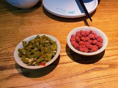 酸豆角-潮粥荟·潮汕砂锅粥(朝阳大悦城店)