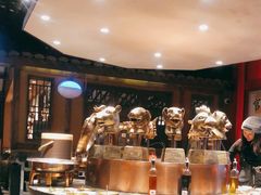 -新哥老官·畅吃123·美蛙世界(苏宁广场店)