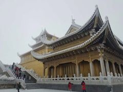 -峨嵋山金顶