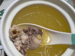 -老乡鸡(上海白玉兰广场店)
