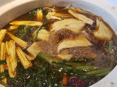 -亿诣蝎府炸酱面羊蝎子火锅(酷车小镇店)