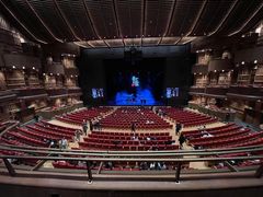 -交通银行前滩31演艺中心