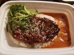 蜜汁牛肉饼饭-玛格萝妮比萨屋(四平店)