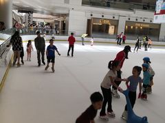 -冰纷万象滑冰场(深圳万象城店)