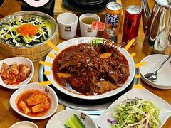 -喇喇排骨火锅·传统韩式脊骨汤(望京西园总店)