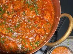 铜锅油焖鸡-Ameigo梅果·云贵川bistro(长宁来福士店)