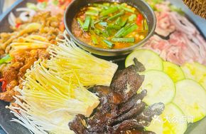 Guizhou Specialty Griddle-cooked Dish