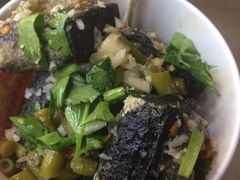 -黑色经典·长沙臭豆腐(粤华路店)