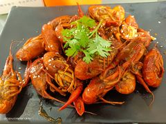 -梓檚中餐厅湖北菜小龙虾武昌鱼排骨藕汤(黄鹤楼店)