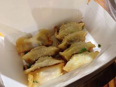 -小姜锅贴(凤凰街店)