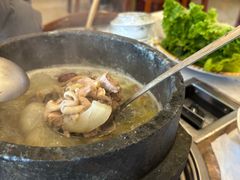 -鲁朗纳麦石锅鸡庄园