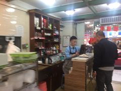 -周家大连水饺(美专校街店)