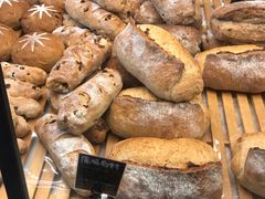 -Dough&Joe团憩(瑞虹天地月亮湾店)