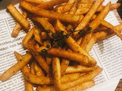 梅粉红薯条-1886德国汽车餐厅(外滩十六铺码头店)