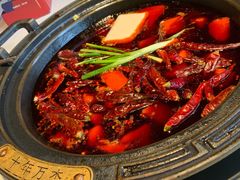 -爱你您·自家鱼塘·活水喷泉鱼火锅(八里店)