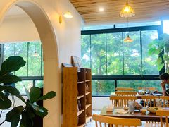 -花苑里咖啡(威远店)