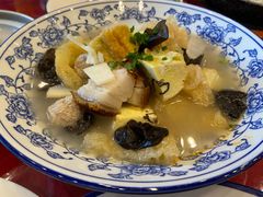 -侬佳蒸菜馆(听潮店)