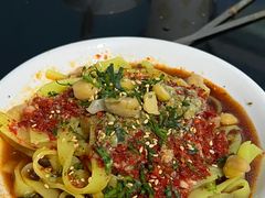 -烤肉小伙烤肉店