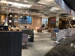 大堂-奈雪的茶(湖滨银泰in77C区PRO店)