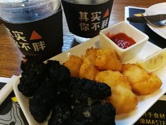 乐混混小吃拼盘-乐凯撒披萨(东方新世界店)