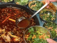 -鸿顺老铁锅美蛙鱼府(解放碑店)