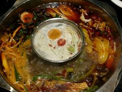 -小天鹅火锅·一线江景洪鼎旗舰店(洪崖洞店)