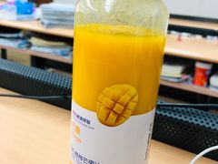 鲜榨芒果混合果汁-瑞幸咖啡(北工大理科楼店)