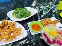 -小海豚•老字号海鲜餐厅(天涯店)