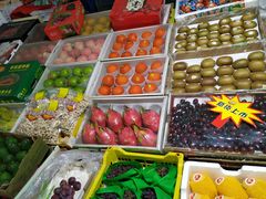 -上海龙吴水胜海发市场