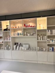 -JNK皮肤管理中心