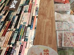 -猫的天空之城概念书店(杭州南宋御街店)