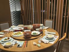-荷风细雨·中国茶宴(世纪大道店)