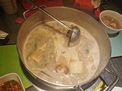 -四季喧黔味豆米火锅(万达广场店)