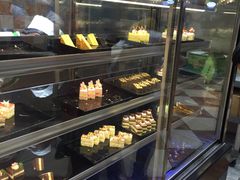 面包甜点陈列柜-福缘烤肉王自助(爱琴海-原比尔森店)
