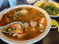 -大头虾越式风味餐厅(光明广场店)