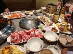 -黑金·寻焰自助百汇·烤肉·火锅(中街店)
