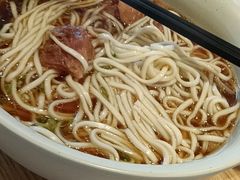 -李先生牛肉面大王(上海站南广场店)
